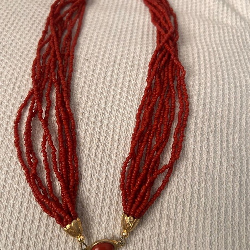Vintage multilayer necklace with natural red coral like new, 54g