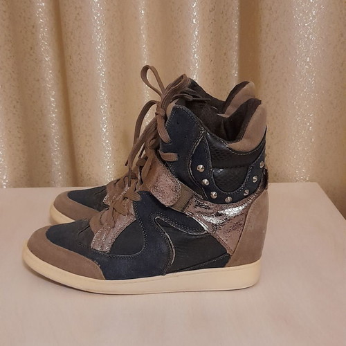 Voi&Noi sneakers boots like new, blue suede, hidden platform, size 39