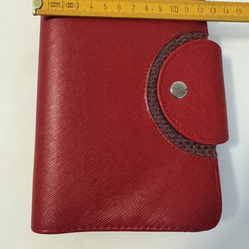 Organizer agenda red with card slots like new
