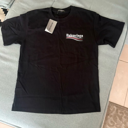 Balenciaga T-shirt black new, never worn