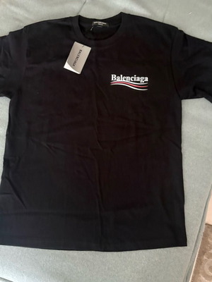 Balenciaga T-shirt black new, never worn