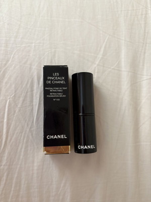 Chanel Les Pinceaux de Chanel No 103 αναδιπλούμενο πινέλο για foundation