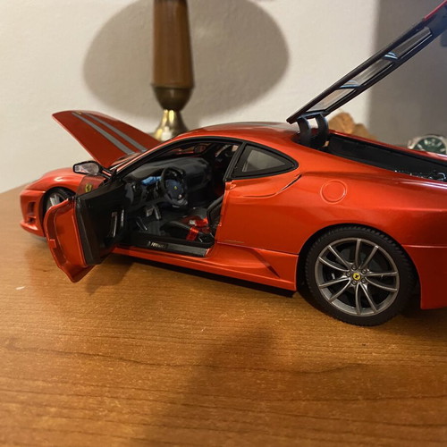 Ferrari 430 Scuderia 1/18 Hotwheels Elite model car