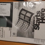 Windows 98 Second edition sealed with code and extras