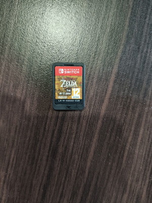The Legend of Zelda Breath of the Wild Nintendo Switch game cartridge