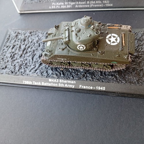 Collectible 1:72 scale tank models used with protective cases