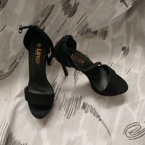 Luigi velvet sandals like new, black, size 39