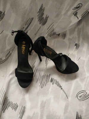 Luigi velvet sandals like new, black, size 39