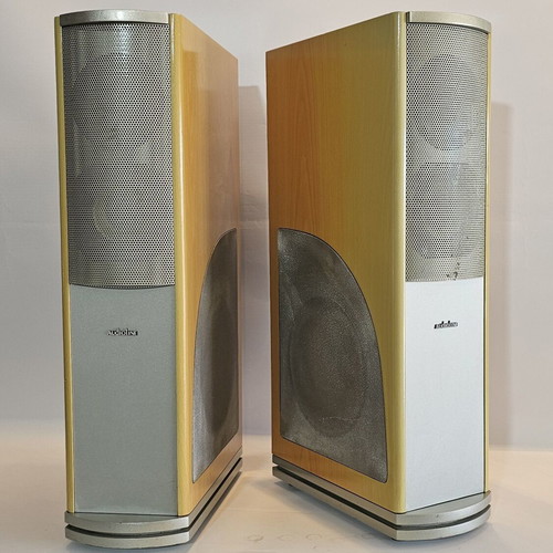 Audioline Cherry 141 GR Bookshelf Speakers like new, 3 way bass reflex
