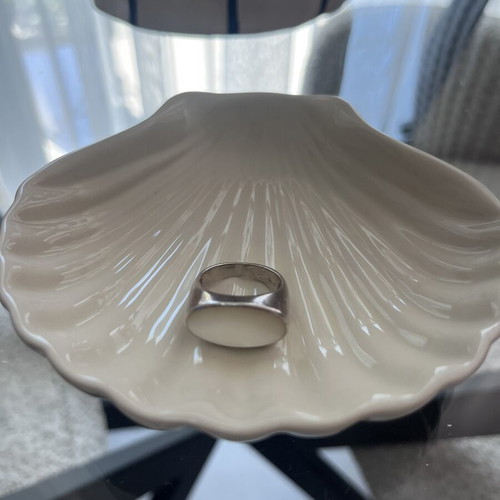 925 Silver Ring with Mother of Pearl like new
