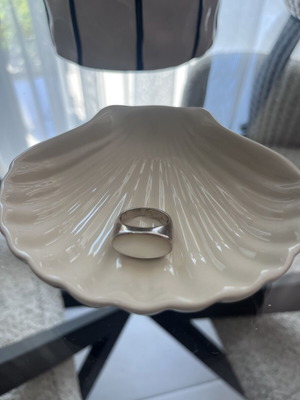 925 Silver Ring with Mother of Pearl like new