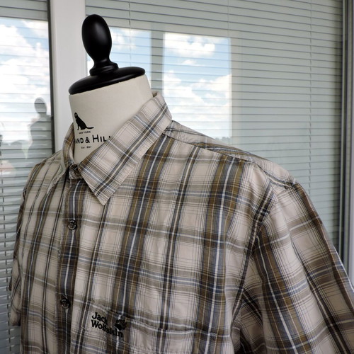 Jack Wolfskin men's beige check shirt, XL, short sleeve