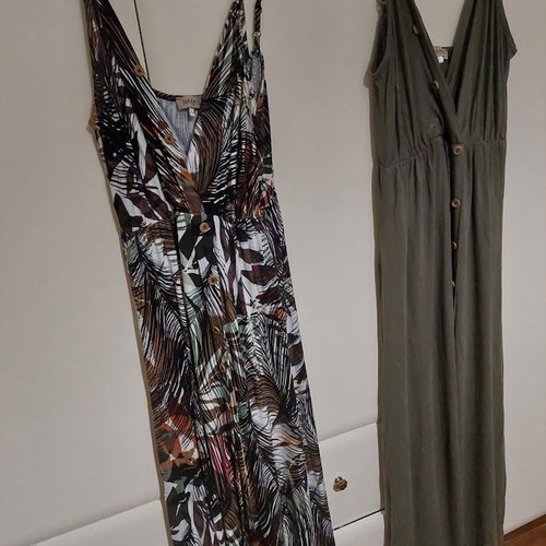 Summer dresses set of 2, like new, khaki and multicolor