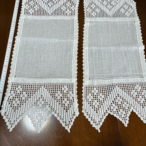Doilies like new, set of 2-3 pieces