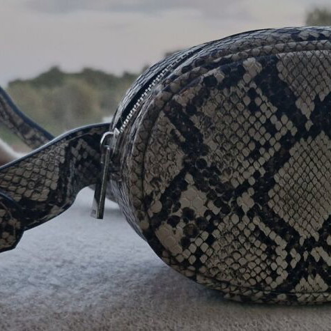 Stradivarius belt bag like new with snake print