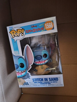 Disney's Lilo and Stitch Funko POP 1566 new