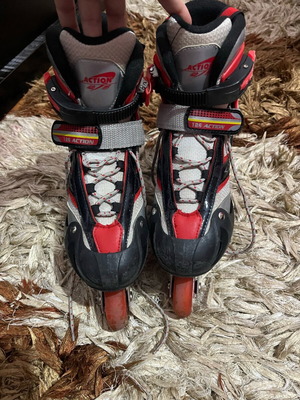 Rollerblades unisex adjustable size 33-36 used, black red gray