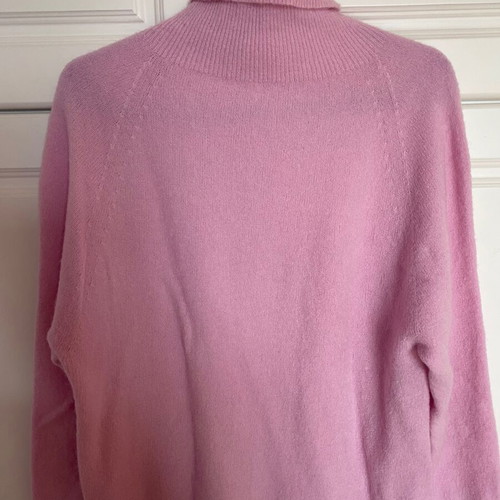 Pink turtleneck sweater new
