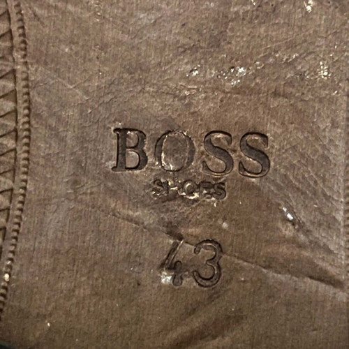 Boss shoes brown like new, size 43
