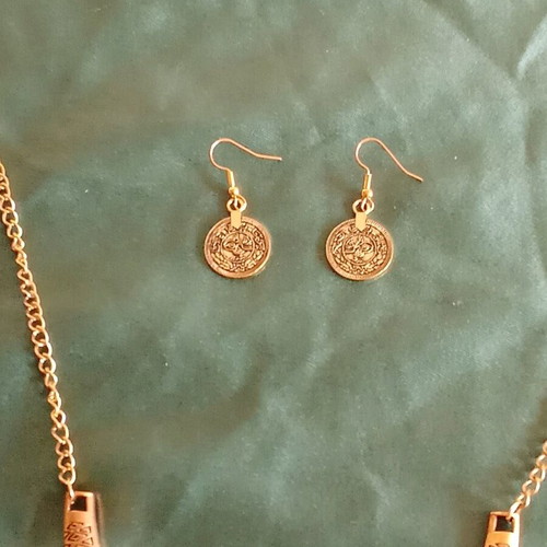 Handmade jewelry set with stones, necklace and earrings, new