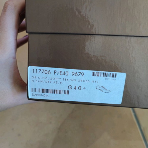 Gucci sneakers like new, size 40.5, pink and turquoise