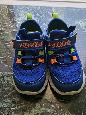 Skechers αθλητικά παπούτσια αγοριού μεταχειρισμένα, μέγεθος 25, μπλε