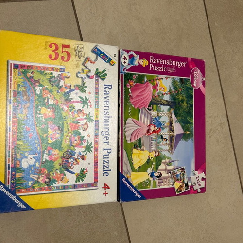 Puzzle like new, pack of 4 for ages 4 and up