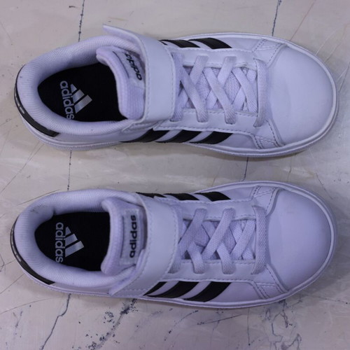 Adidas Kids Sneakers Size 30 White Black New
