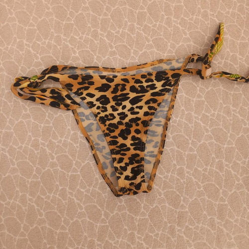 Med leopard swimsuit like new, size S