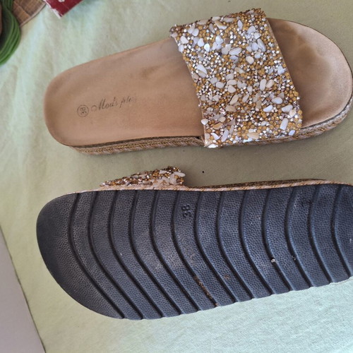 Flatforms women's size 38 like new, white and beige