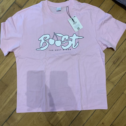 Bershka pink short-sleeve t-shirt new, size M