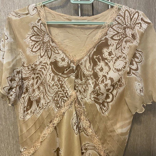 Vintage blouse and skirt set with unique pattern