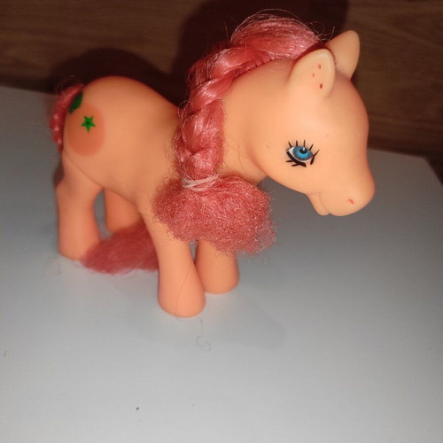 Pony with movable legs used