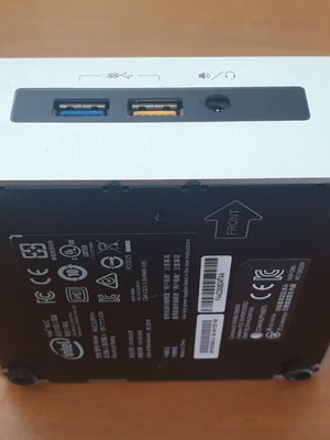 Intel NUC 5i3 RYH mini PC with Windows 10, Core i3 5th Gen
