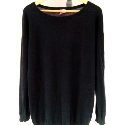 Women's black blouse medium like new, large fit