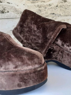 Velvet brown ankle boots used, size 36, 9 cm heel