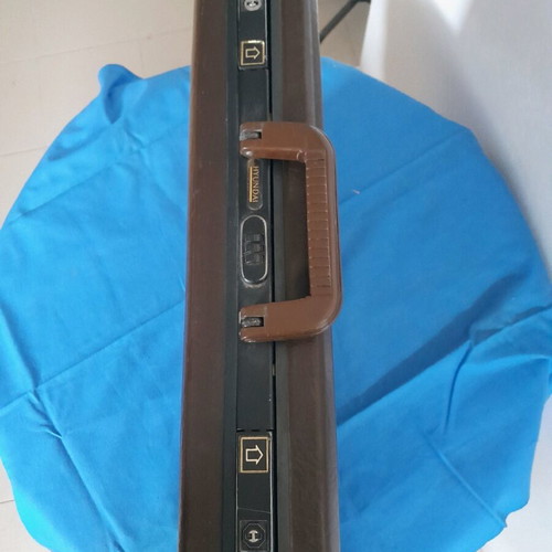 Hyundai visitor bag used, brown plastic with compartments