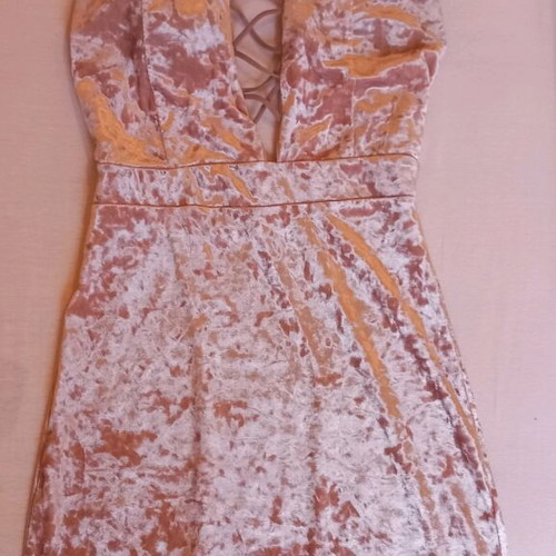 Women's velvet dress like new, pink, elastic fit
