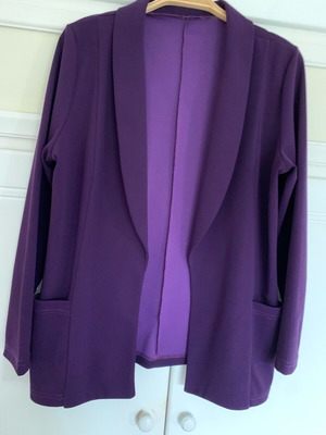 Spring jacket purple like new, size M-L with pockets