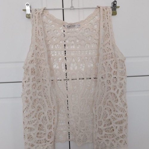 Piazza Italia lace vest beige, new, size L
