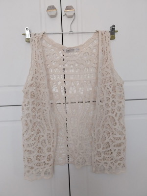 Piazza Italia lace vest beige, new, size L