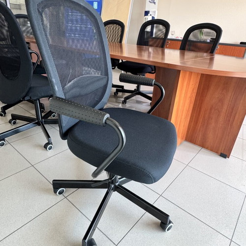 Meeting table like new 3.10x1.10 m with 6 chairs, cherry or apple wood finish