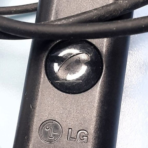 LG FastPort wired headphones used for old mobile phones