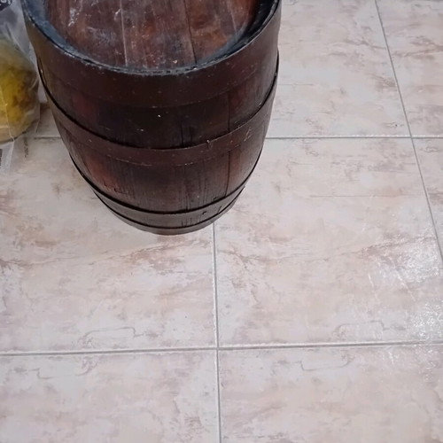 Small wooden barrel like new