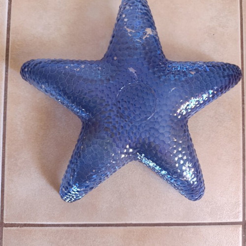 Vintage starfish decorative plate made of iridescent art glass