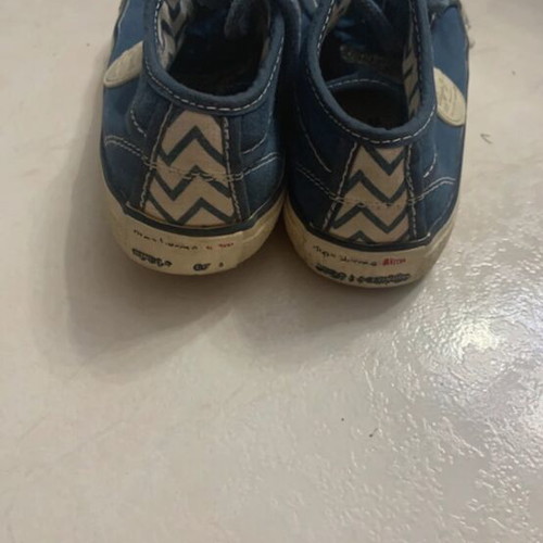 Pepe Jeans shoes used, blue color with laces size 32