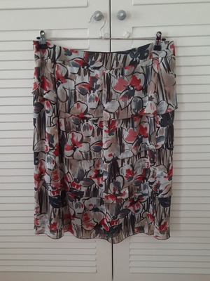 Vintage Barbara Lebek skirt used, flared midi, gray and red