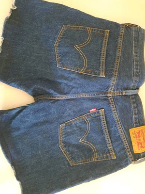 Levi's 501 Bermuda shorts dark blue like new, W27