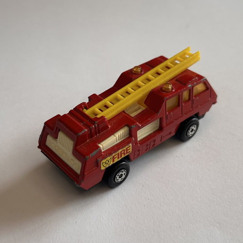 Matchbox 1975 Superfast No 22 Blaze Buster Fire Truck used