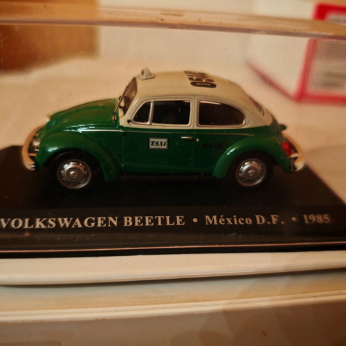 Volkswagen Beetle taxi σαν καινούργιο με κουτί